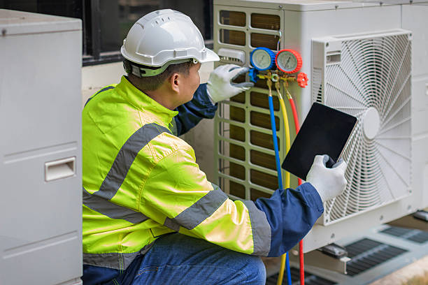 Professional Hvac technician working in Newport, NC